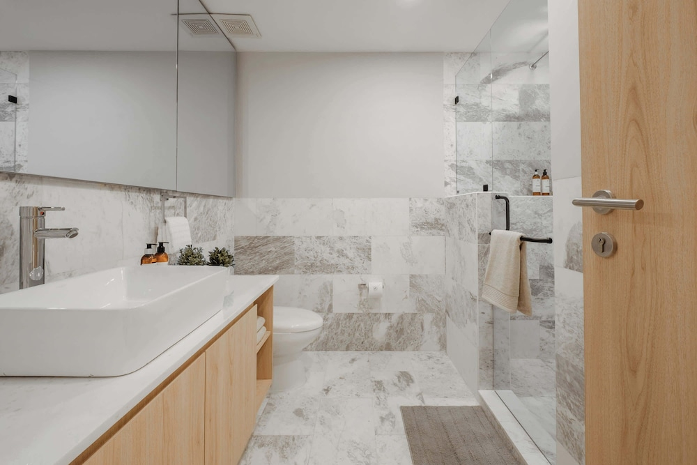 Luxury 2 BR Condo in Condesa
