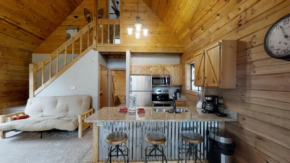 The  Lazy Bear - 2 Br Cabin