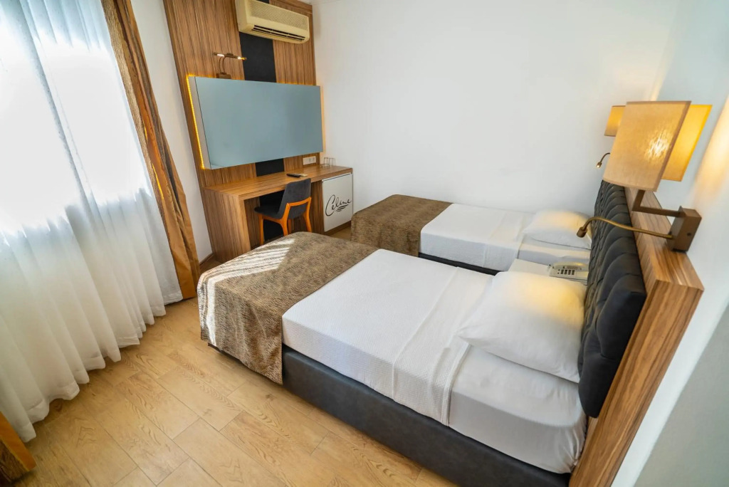 Kleopatra Celine Hotel