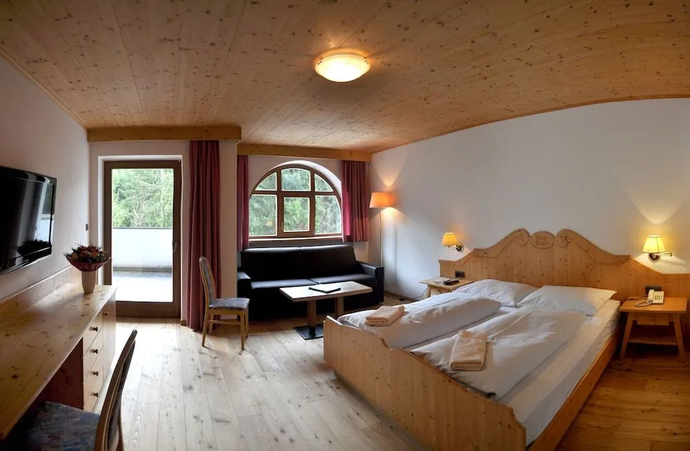 Berghotel Pine