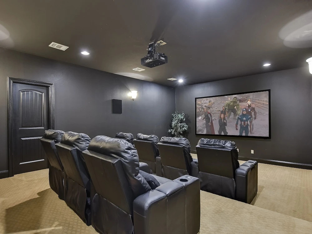 The Arrive Sunrise Estate On Lake Austin 5 Bedroom Estate
