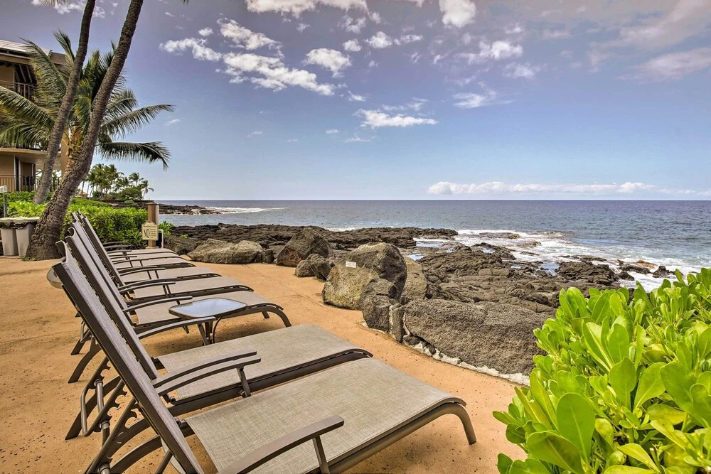 Kailua-kona Condo w/ 2 Private Lanais!