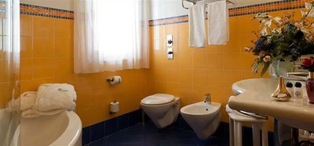 Hotel Riva Del Sole