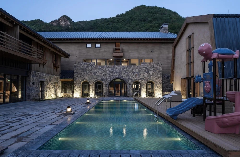 Castle Farmstay Hotel