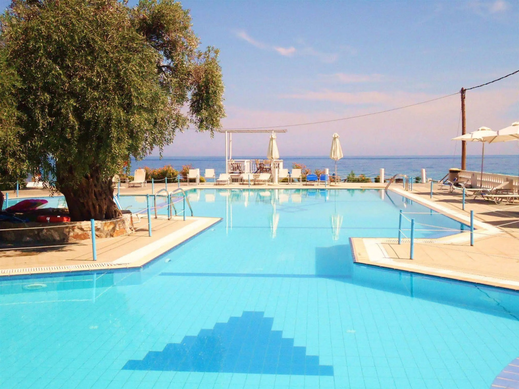 Отель Maranton Beach