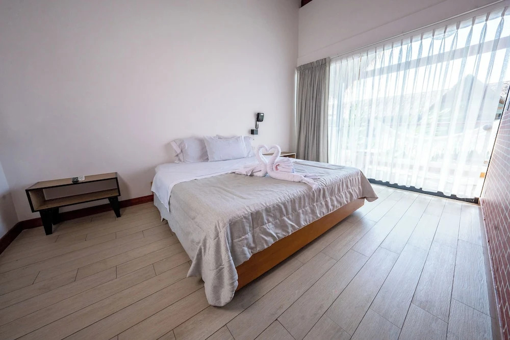 Las Hamacas Hotel