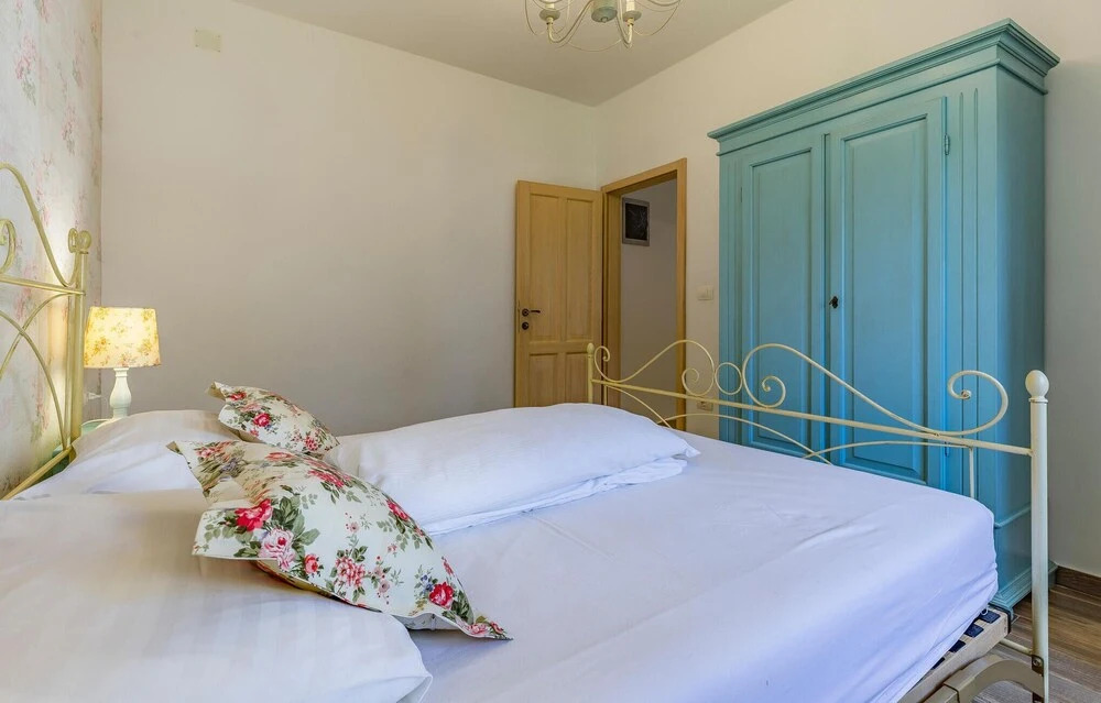 Stunning Home in Pula With Wifi and 2 Bedrooms