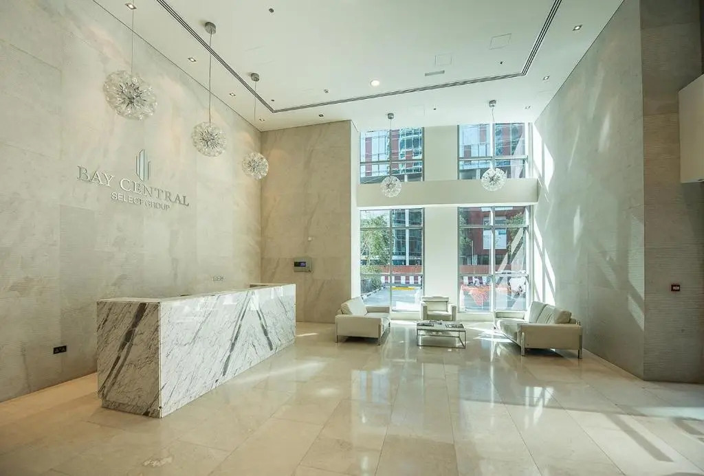 Quintessential Quarters - Breathtaking 29th Floor Views