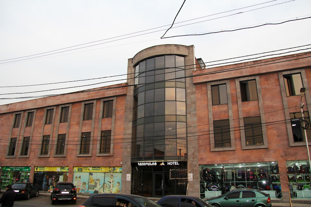Nice Hotel Yerevan