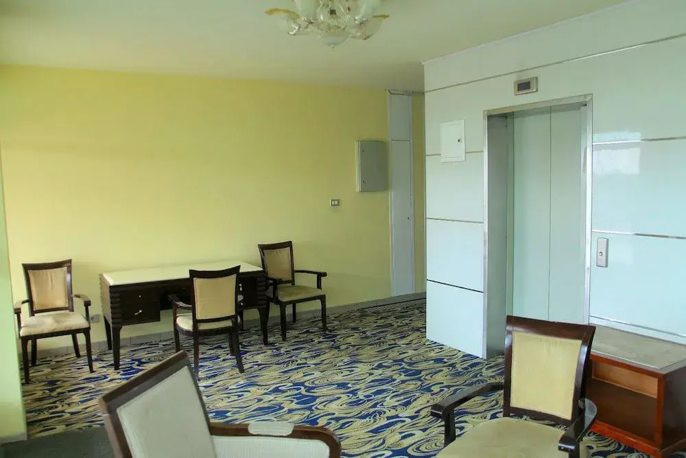 Yoly Addis Hotel