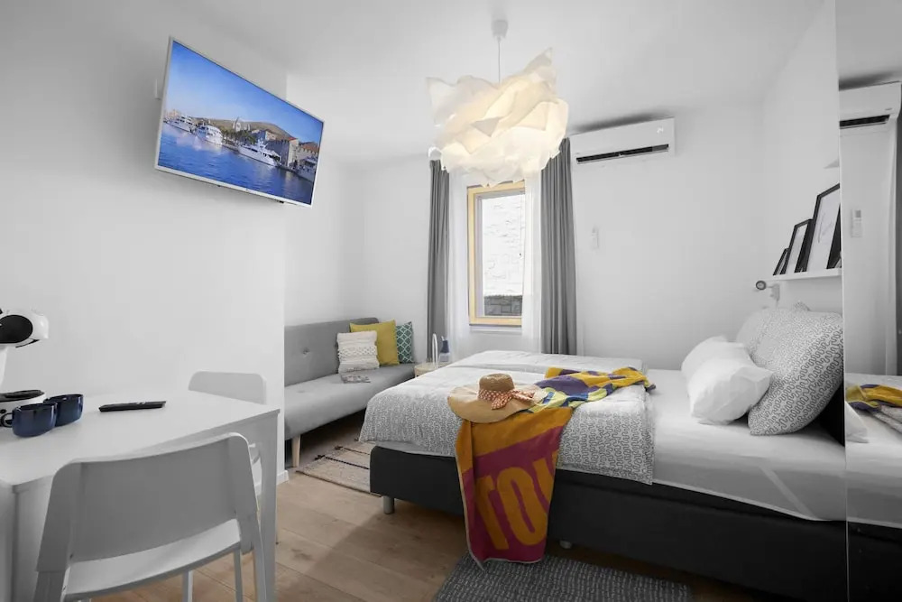 Mamma's home cozy studio for 2 in Trogir