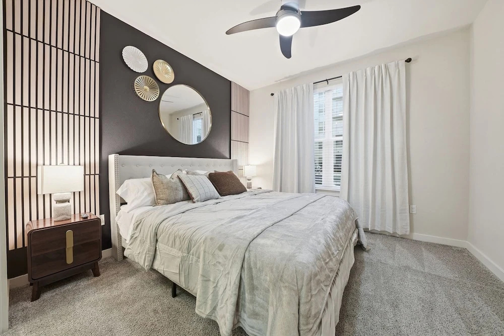 Stylish 2BR w Pool Pet-friendly Unit 13