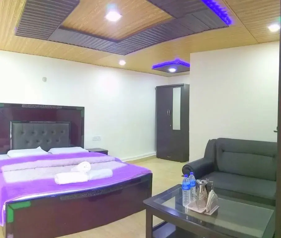 Oyo 22331 Hotel Himdhara