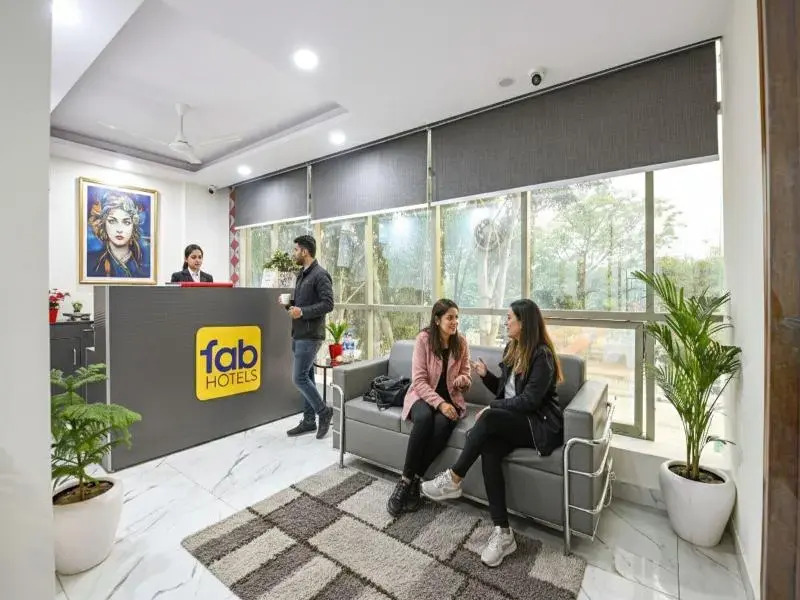 Fabhotel Evergreen