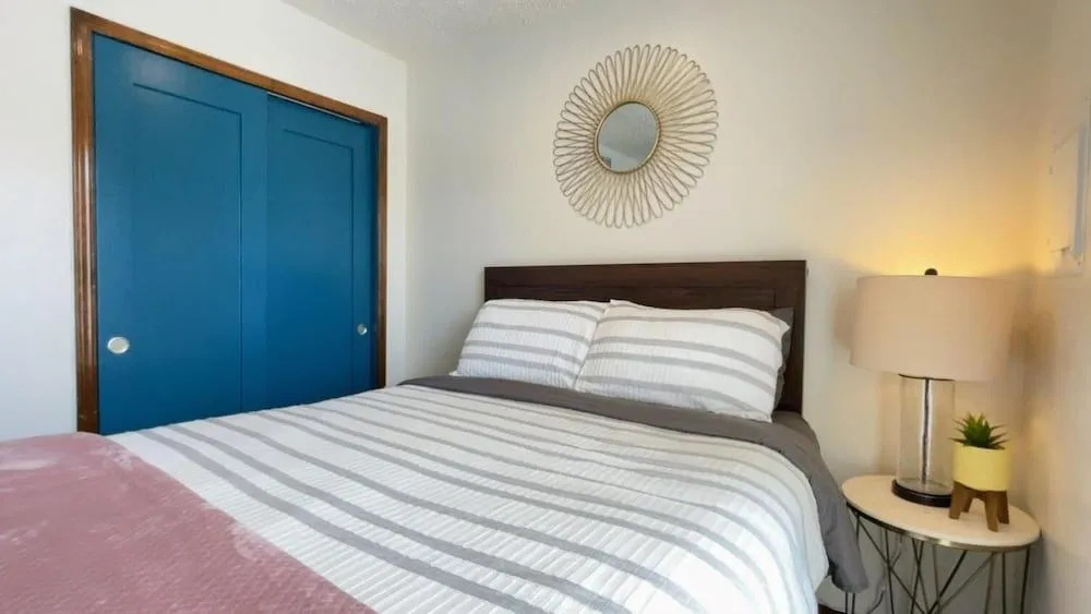 OU-2 Bedroom 1 bath next OU