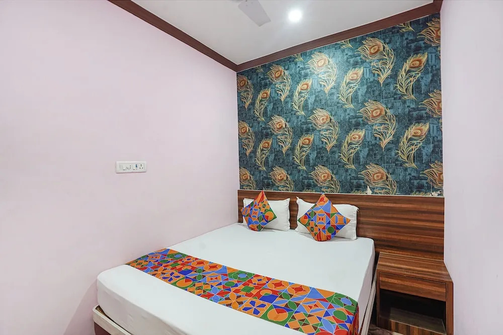 Hotel Deepak Palace