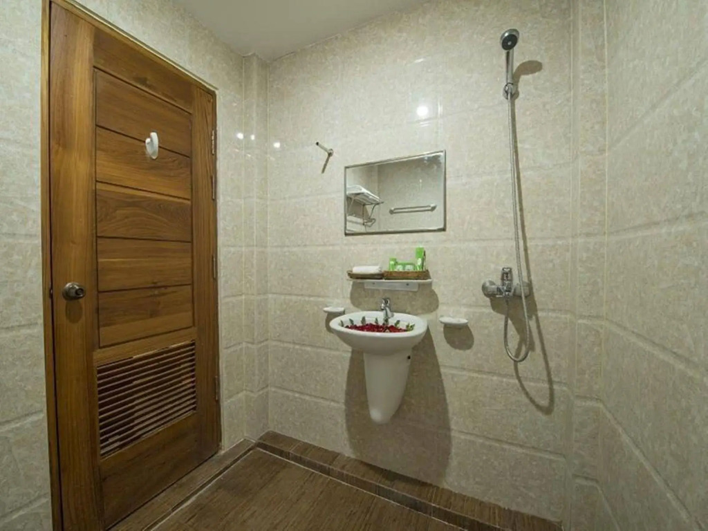Crown Prince Hotel