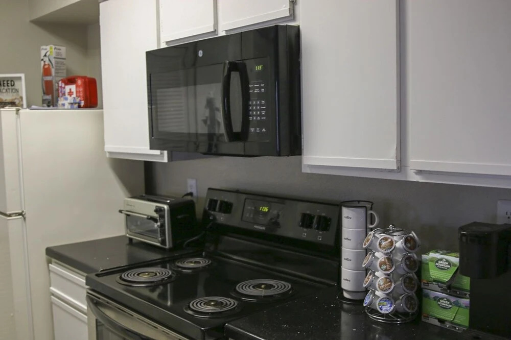 Entire Cozy Nest Minutes From Dulles Airport
