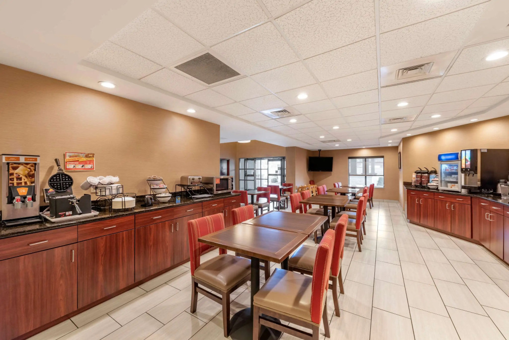 Comfort Inn & Suites