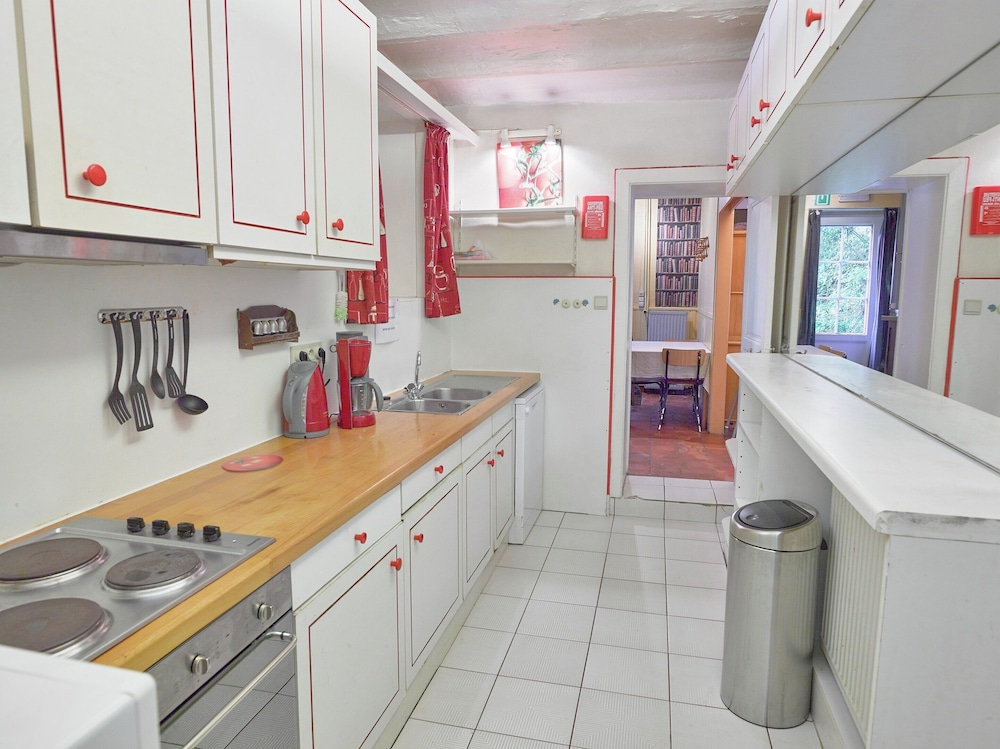 Spacious Family Home, Sosoye