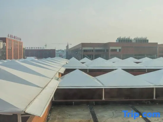 Huilong Hotel (Jiaxinghong Hezhongchuang Market Store)