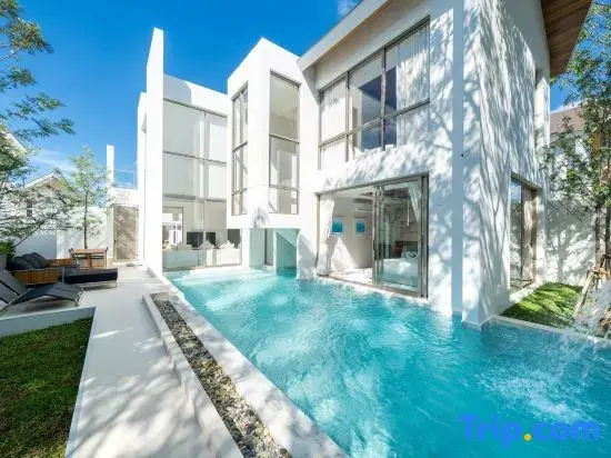 Modern Luxury Pool Villa Resort | near Bang Tao Beach | Phuket | Warm Plus