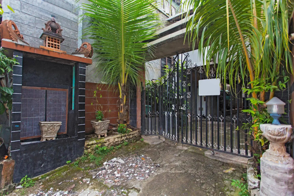 RedDoorz Pesanggrahan