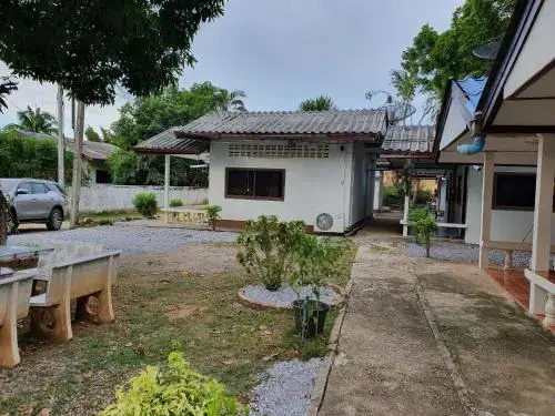 Pineapple Resort Sam roi yot