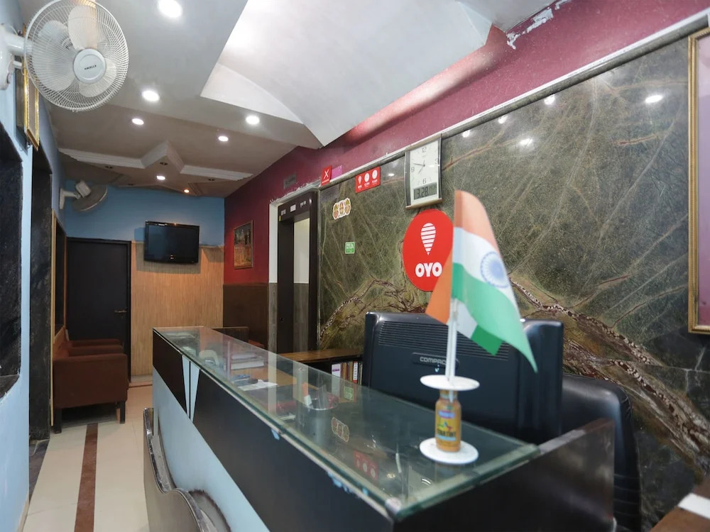 OYO 12868 Hotel City Lite