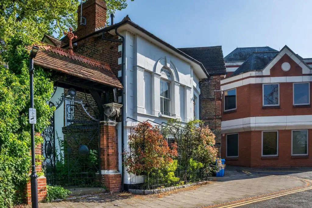 Castle Properties: The Duchess, 3 Bed Family cottage