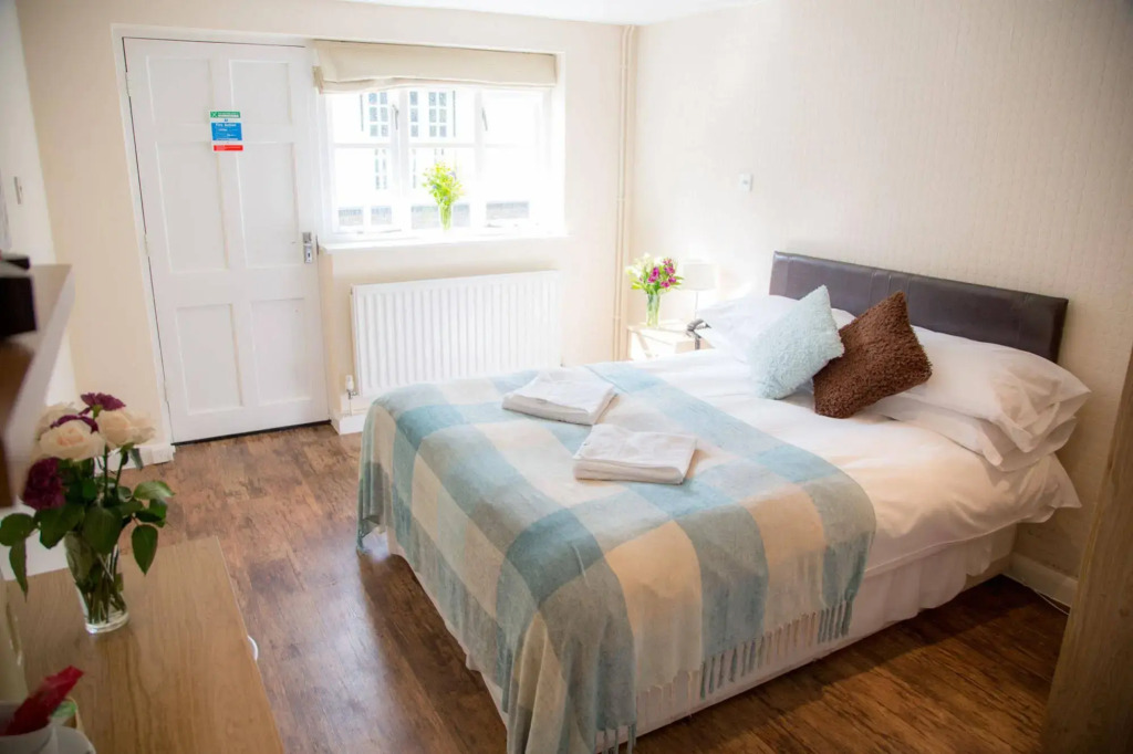 Stay and Relax at The Yew Tree