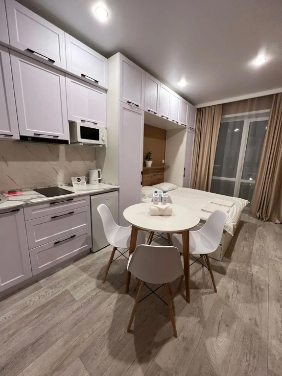 Rich House на проспекте Шахтёров 46/1