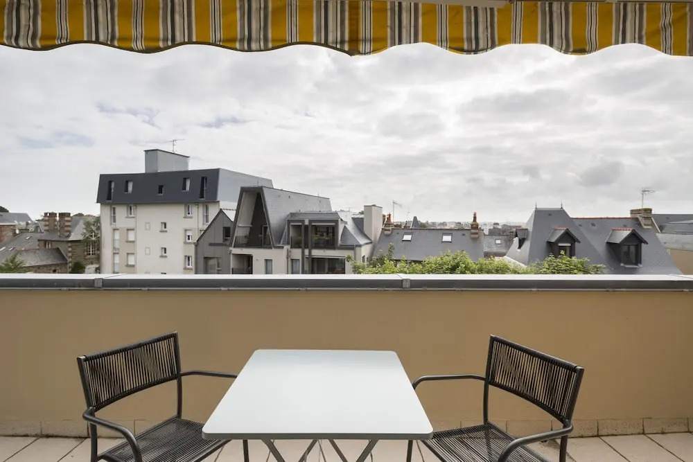 Dinard Centre Appartement Moderne avec Terrasse