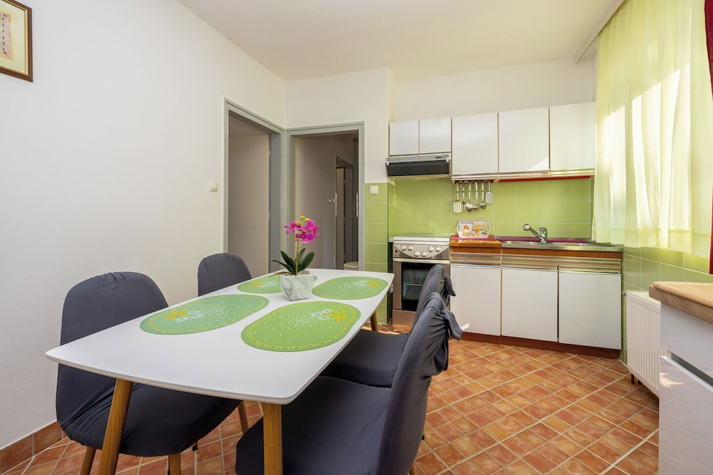 Apartment Klemi