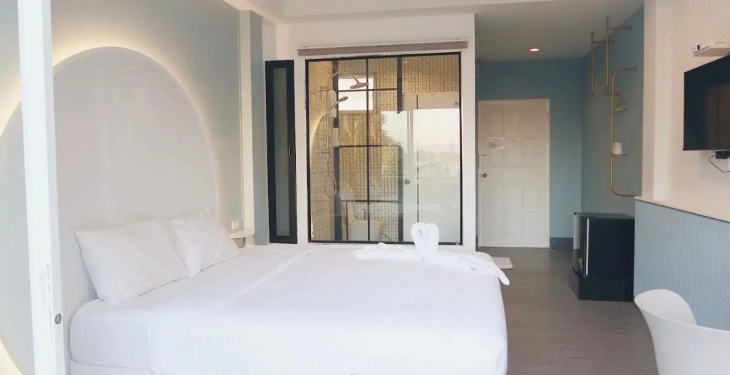 The Room Hotel