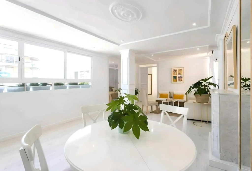 Lux City Loft in front of the Port