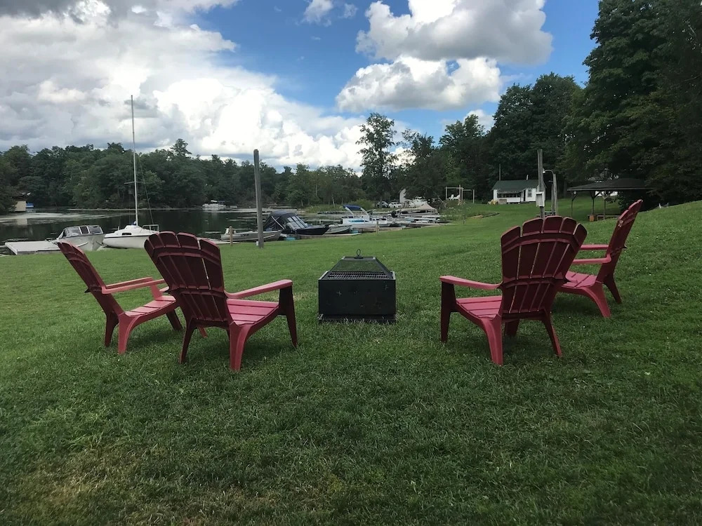 Sunny Acres Resort and Marina