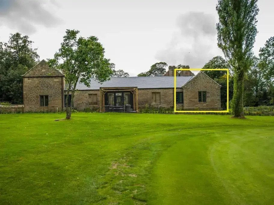 Stunning Edinburgh 1820s stables converted house