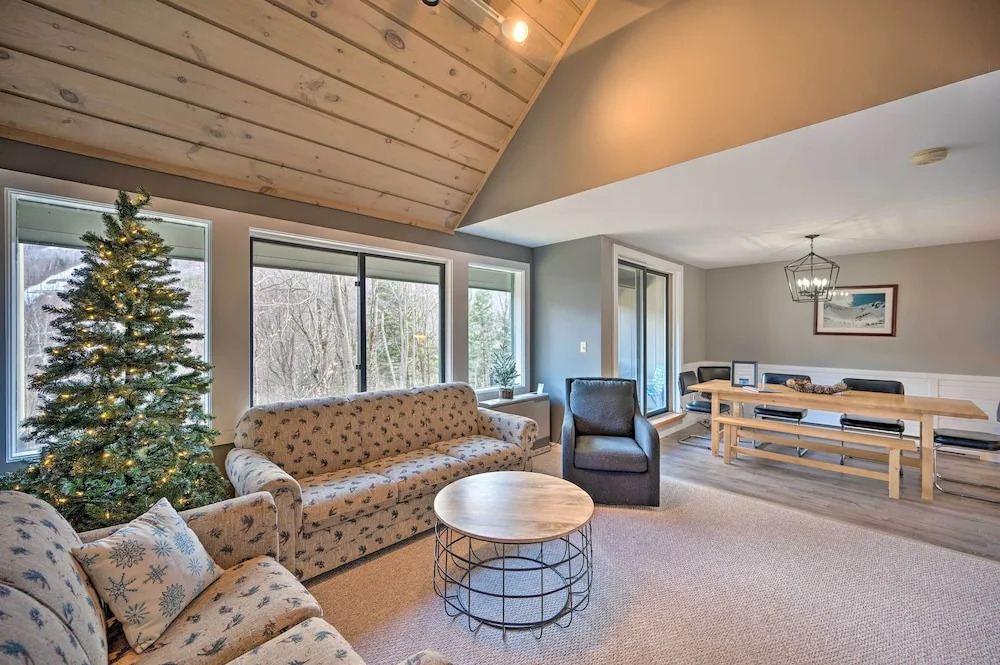 Lincoln Retreat w/ Village of Loon Amenity Access