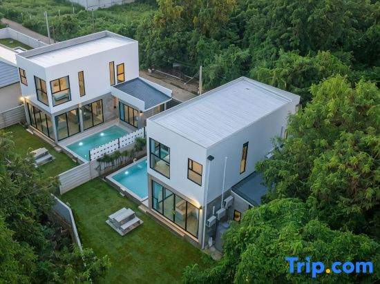 Gina Poolvilla90 Pattaya-Bangsaray to beach 900M.