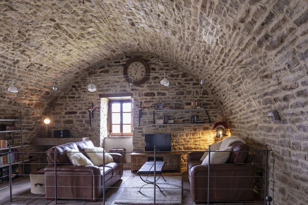 Umbrian Villa Retreat in Pietralunga With a Pool