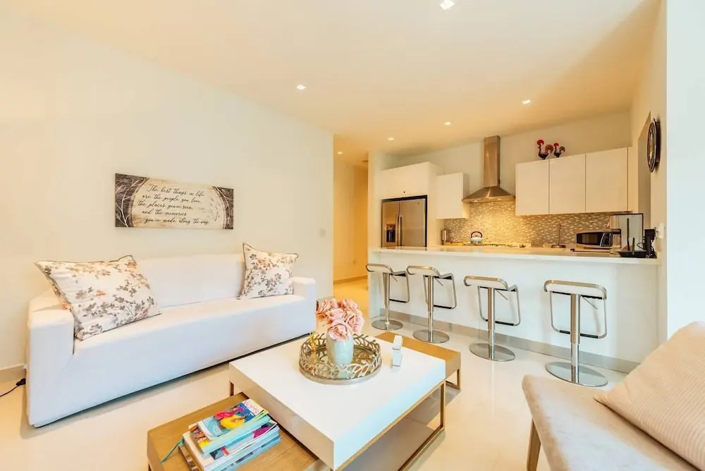 Waykiri Luxury Apartment, Unit A-13