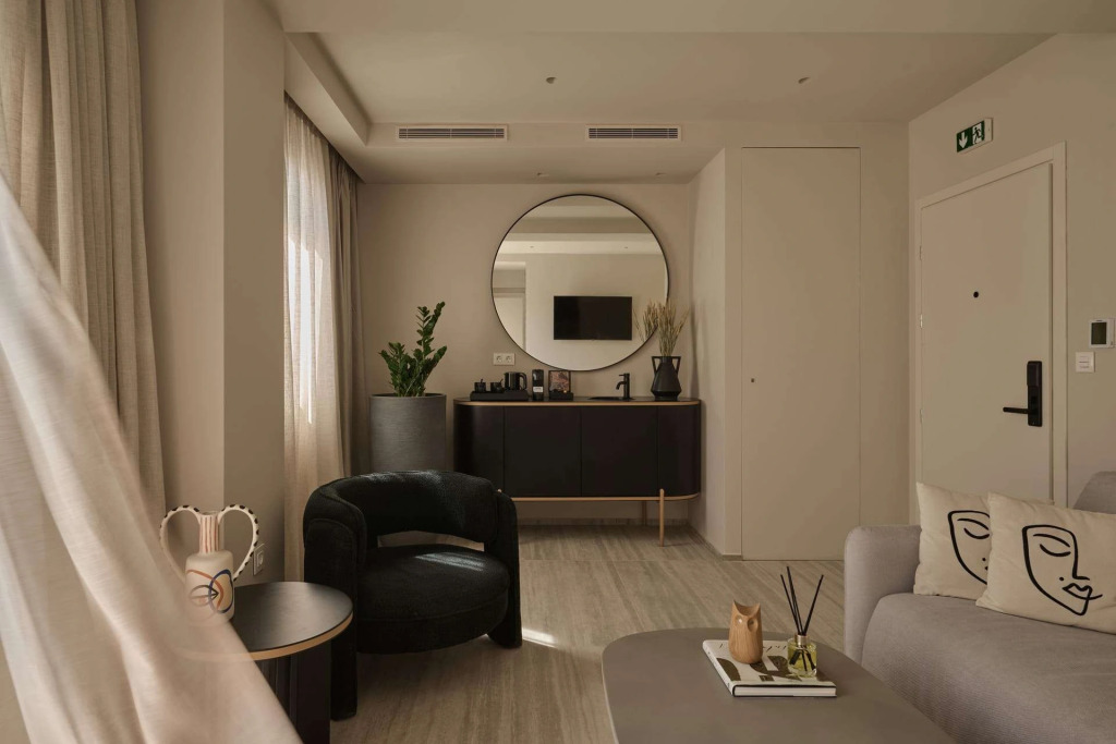 VISION Omonia Athens