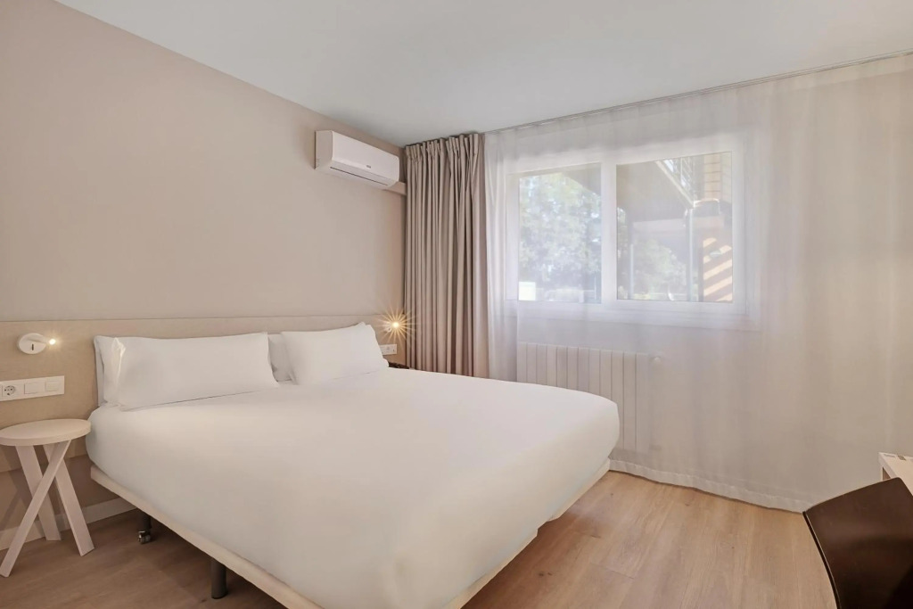 B&B HOTEL Oviedo