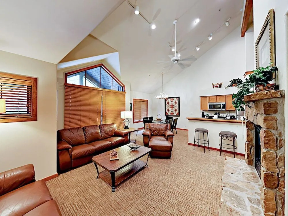 Ski-in/Walk-out Breckenridge Condo by RedAwning
