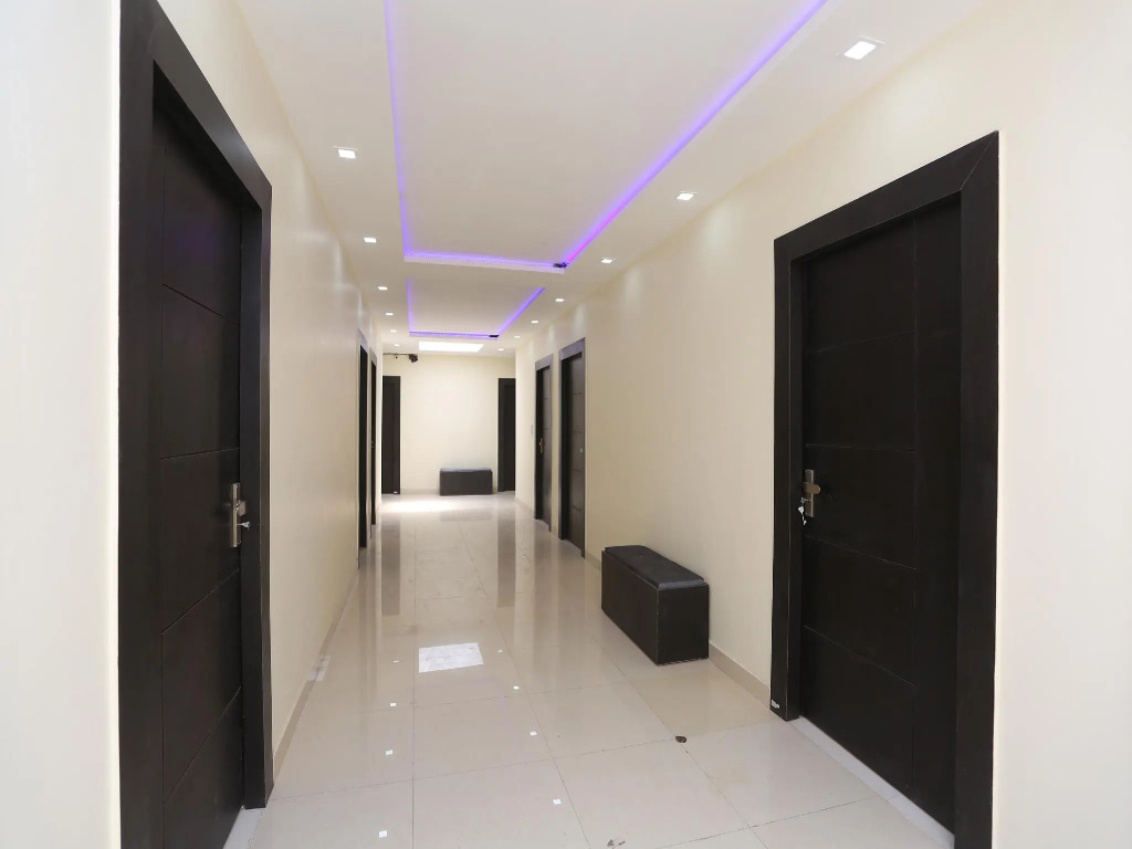 OYO 37381 Hotel The Elite Inn
