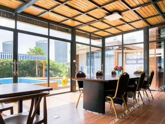 Yishan Lanwan Holiday Apartment (Hailing Island Poly Shili Yintan)