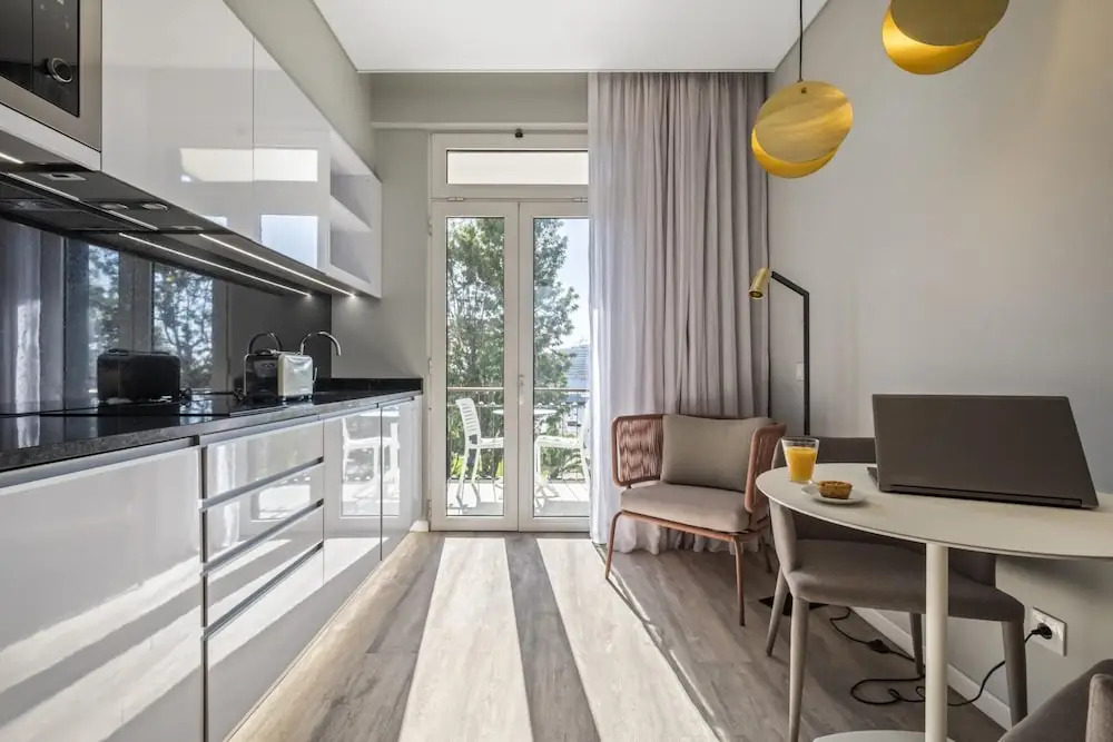 King David Suites 402 by Homie