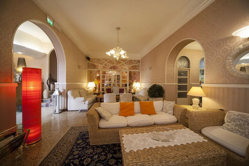 Hotel Aquila DOro