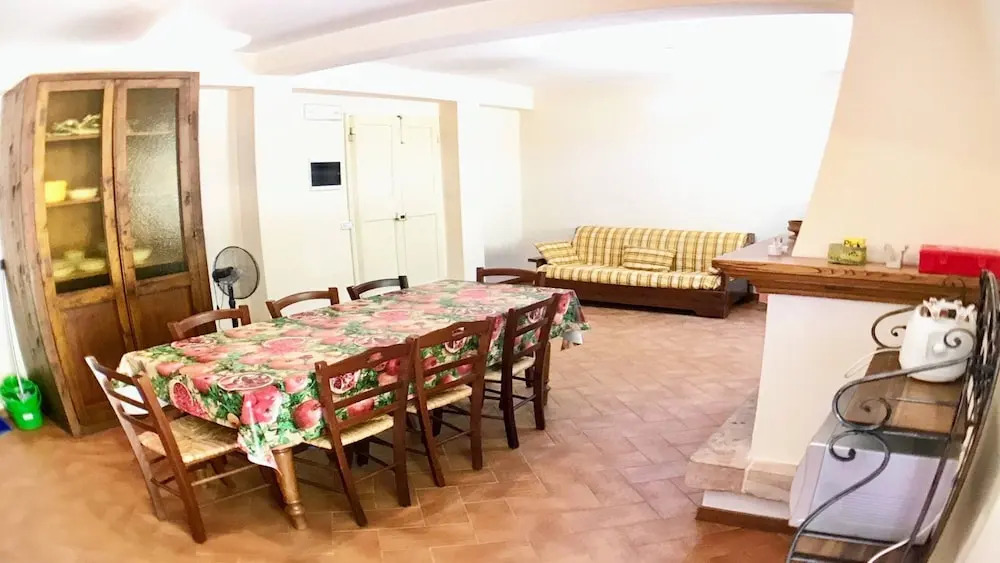 Villa Mariannasleeps 25spoleto 7 Milesrome 1 Hr